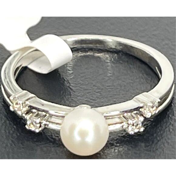 Pearl (5mm) Sterling Silver Ring Lab Sapphire (Size 7) Stunning Luxury Chic NWT - Picture 1 of 16